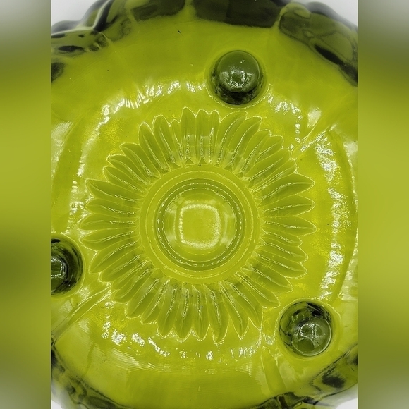 Vintage Indiana Glass Olive Green Footed Bowl - Picture 13 of 14